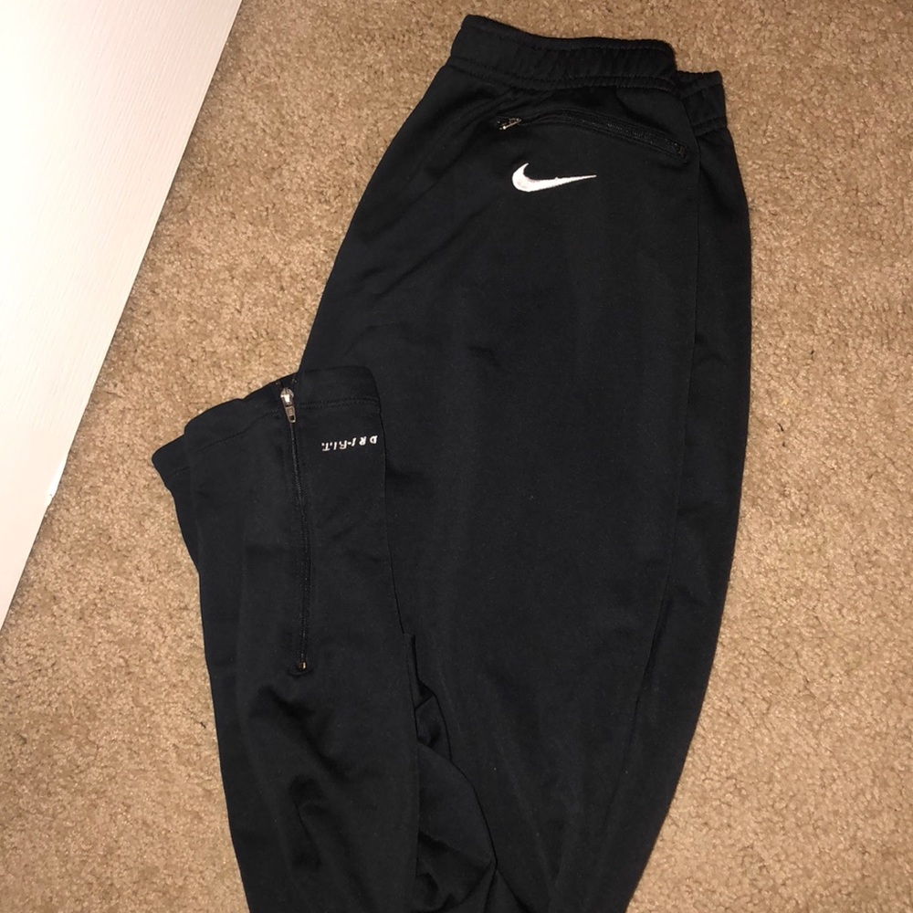 SOLD🚫 Nike Dri-fit Joggers